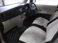 Subaru LUCRA лот № 4181 оценка 3.5  с аукциона в Японии 2