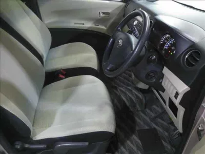 Subaru LUCRA  с аукциона в Японии