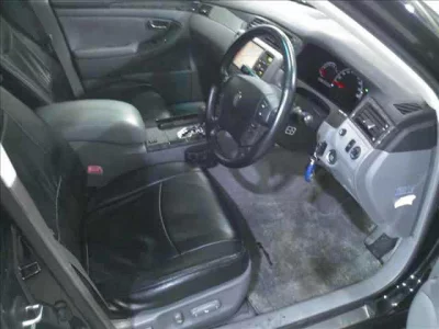 Toyota CROWN  с аукциона в Японии