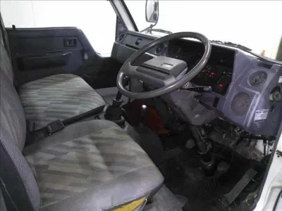 Toyota HIACE TRUCK  с аукциона в Японии