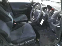 Honda FIT лот № 4307 оценка 3  с аукциона в Японии 3