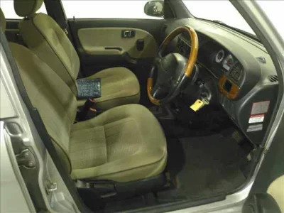 Daihatsu MIRA  с аукциона в Японии