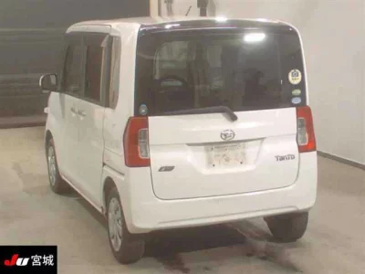 Daihatsu TANTO  с аукциона в Японии