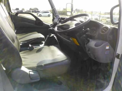 Toyota DYNA  с аукциона в Японии