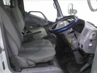 Toyota DYNA лот № 9035 оценка 3  с аукциона в Японии 3