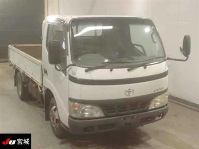 Toyota DYNA  с аукциона в Японии