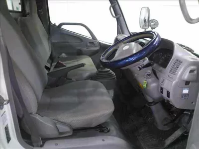 Toyota DYNA  с аукциона в Японии