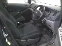 Toyota ISIS лот № 8091 оценка 3.5  с аукциона в Японии 3