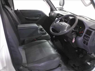 Mazda BONGO VAN  с аукциона в Японии