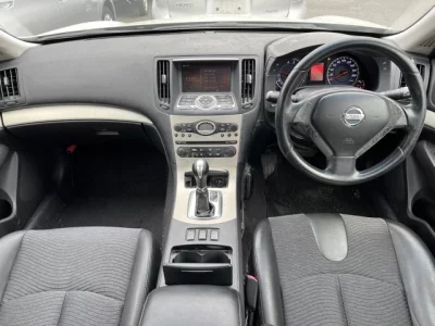 Nissan SKYLINE  с аукциона в Японии