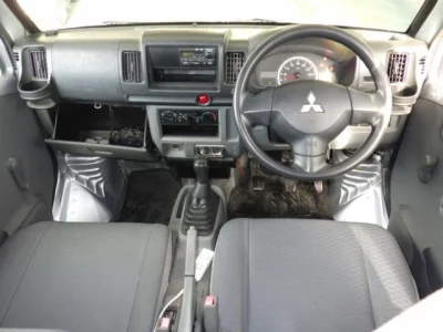 Mitsubishi MINICAB VAN