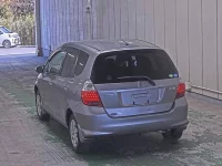 Honda FIT лот № 6236 оценка 3  с аукциона в Японии 1