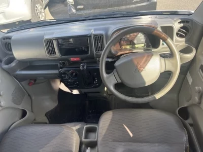 Mitsubishi MINICAB VAN