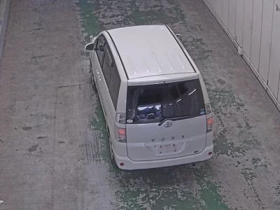 Toyota VOXY  с аукциона в Японии
