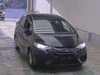 Honda FIT  с аукциона в Японии