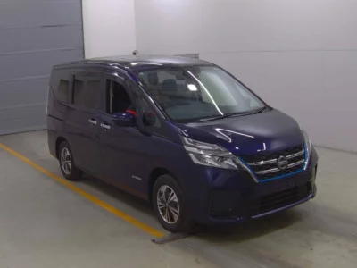 Nissan SERENA  с аукциона в Японии