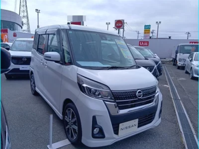 Nissan Dayz Roox