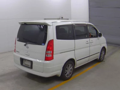 Nissan SERENA  с аукциона в Японии