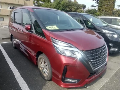 Nissan SERENA  с аукциона в Японии