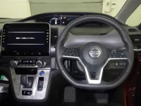 Nissan SERENA лот № 50 оценка 4.5  с аукциона в Японии 4