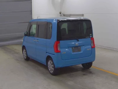 Daihatsu TANTO  с аукциона в Японии