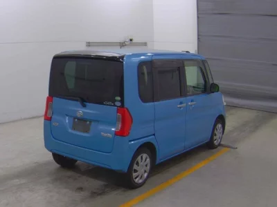 Daihatsu TANTO  с аукциона в Японии