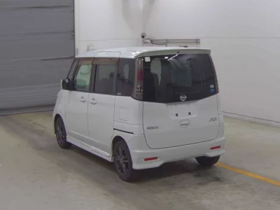 Nissan ROOX  с аукциона в Японии