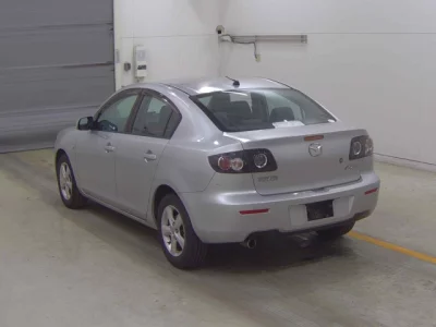 Mazda AXELA  с аукциона в Японии