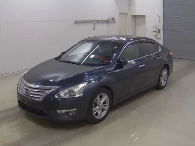Nissan TEANA