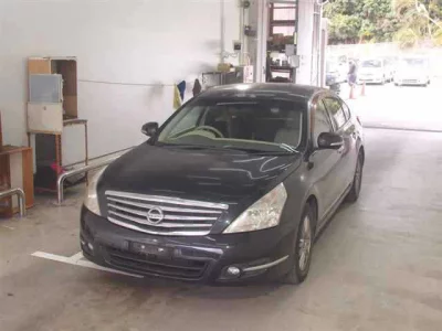 Nissan TEANA