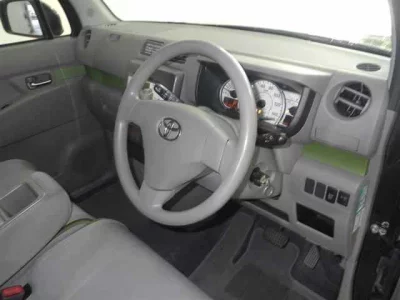 Toyota PIXIS SPACE
