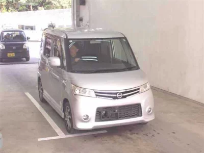 Nissan ROOX  с аукциона в Японии