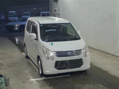 Suzuki WAGON R  с аукциона в Японии