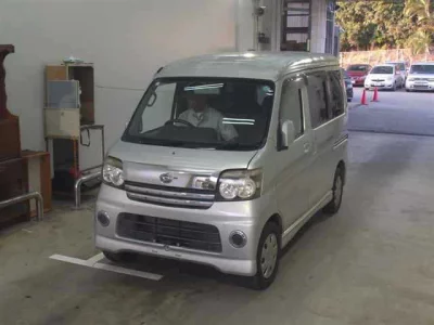Daihatsu Atrai Wagon  с аукциона в Японии