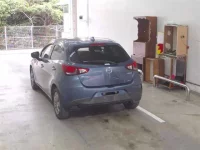 Mazda DEMIO лот № 200 оценка 3.5  с аукциона в Японии 1