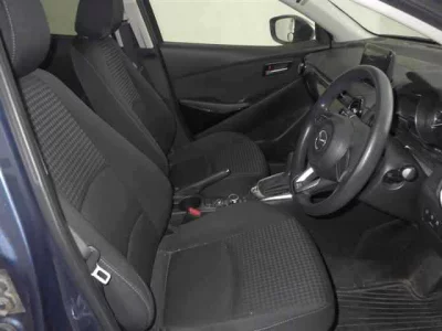 Mazda DEMIO  с аукциона в Японии