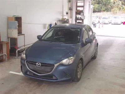Mazda DEMIO  с аукциона в Японии