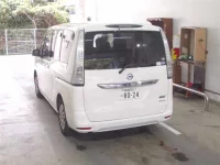 Nissan SERENA лот № 1138 оценка R  с аукциона в Японии 1