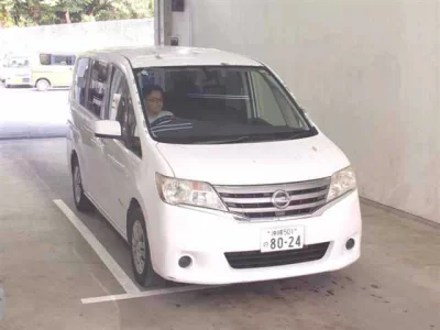Nissan SERENA  с аукциона в Японии