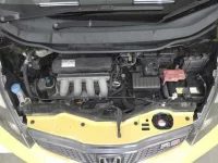 Honda FIT лот № 1046 оценка 3  с аукциона в Японии 6
