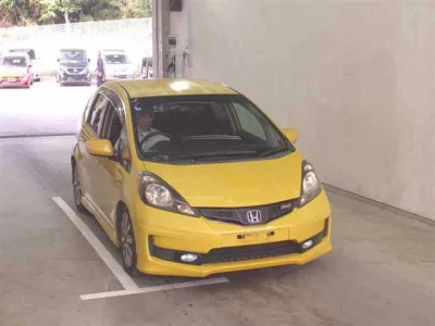 Honda FIT  с аукциона в Японии