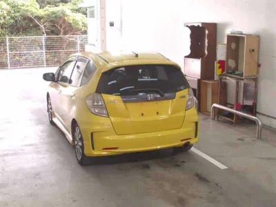 Honda FIT  с аукциона в Японии