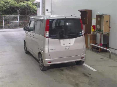 Nissan ROOX  с аукциона в Японии