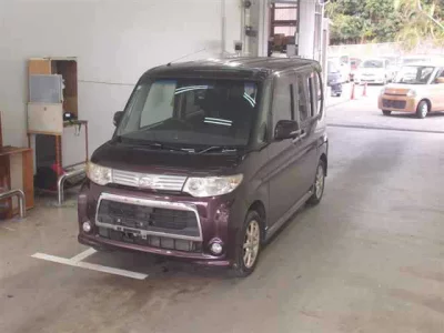 Daihatsu TANTO  с аукциона в Японии