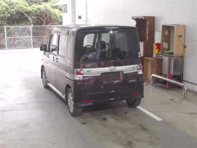 Daihatsu TANTO  с аукциона в Японии