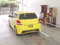 Suzuki SWIFT лот № 196 оценка 3  с аукциона в Японии 1