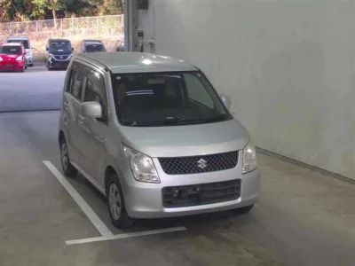 Suzuki WAGON R  с аукциона в Японии