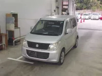 Suzuki WAGON R лот № 1131 оценка 3  с аукциона в Японии 3