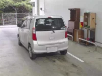 Suzuki WAGON R лот № 1131 оценка 3  с аукциона в Японии 1