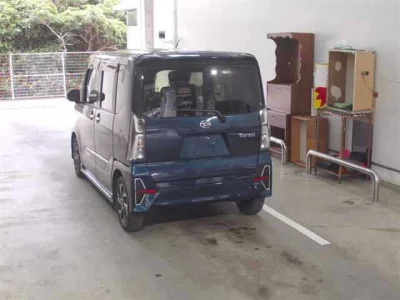 Daihatsu TANTO  с аукциона в Японии